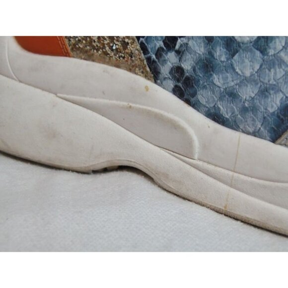 Torrid Multi Snake Sneaker Size 7(??) - Picture 6 of 12